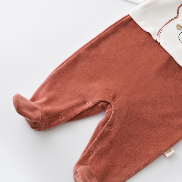 Teddy Velvet Footed Romper/ Organic Cotton. - Picture 5 of 6
